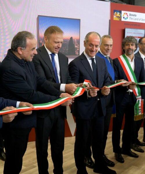 125° Fieracavalli: Luca Zaia inaugura il padiglione della Regione Veneto